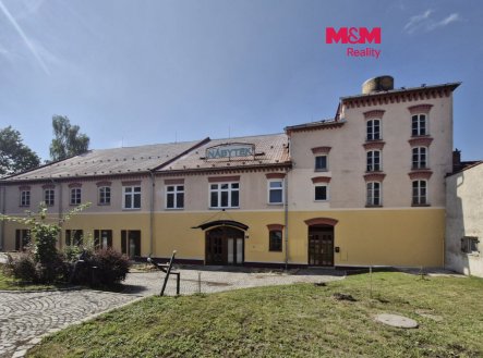Pronájem obchodního objektu,695 m², Svitavy,ul.náměstí Míru