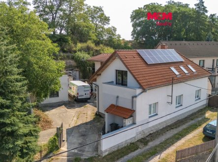 Prodej rodinného domu, 230 m², Sluhy