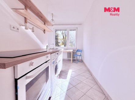 Pronájem bytu, 1+1, 38 m²