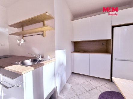 Pronájem bytu, 1+1, 38 m²