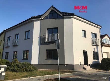 Pronájem bytu, 1+kk, 38 m²