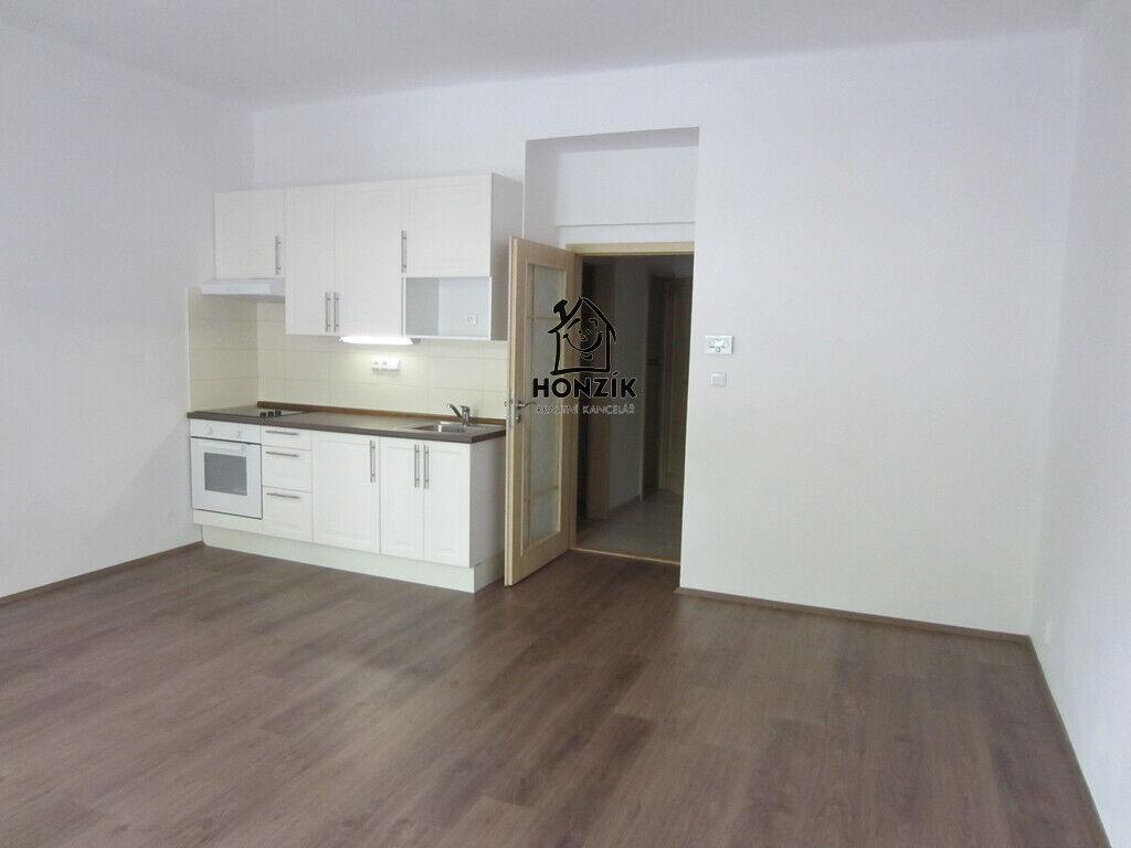 Byt 1+kk, 34 m2, Praha 10 Strašnice, ul. Saratovská