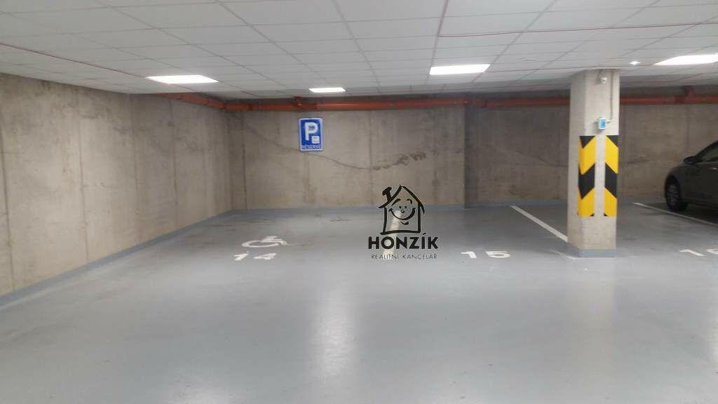 Garážové stání 16 m2, Praha 5 Košíře