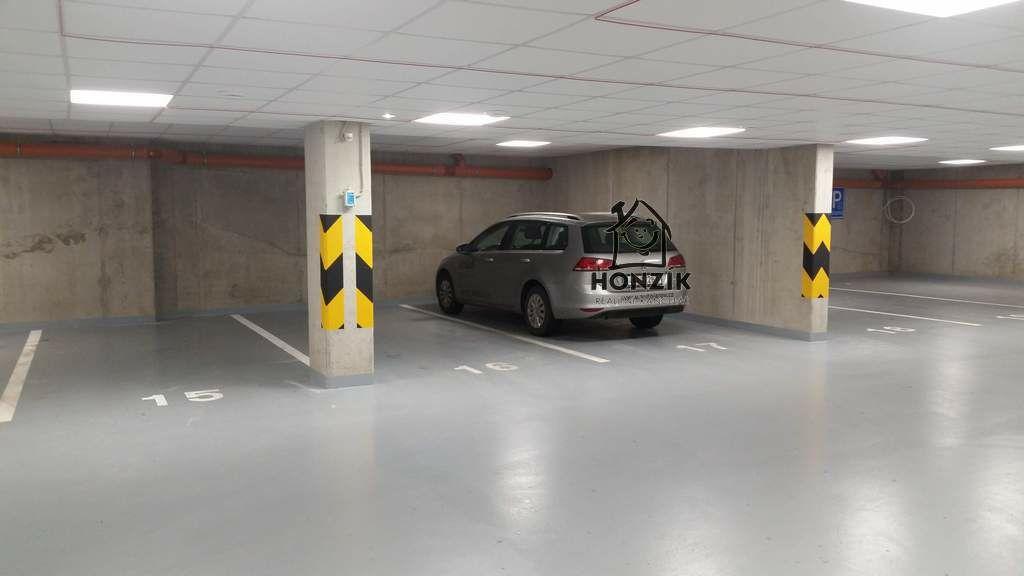 Garážové stání 16 m2, Praha 5 Košíře