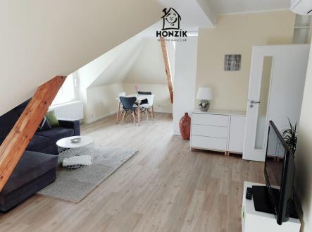 Pronájem bytu, 1+kk, 70 m²