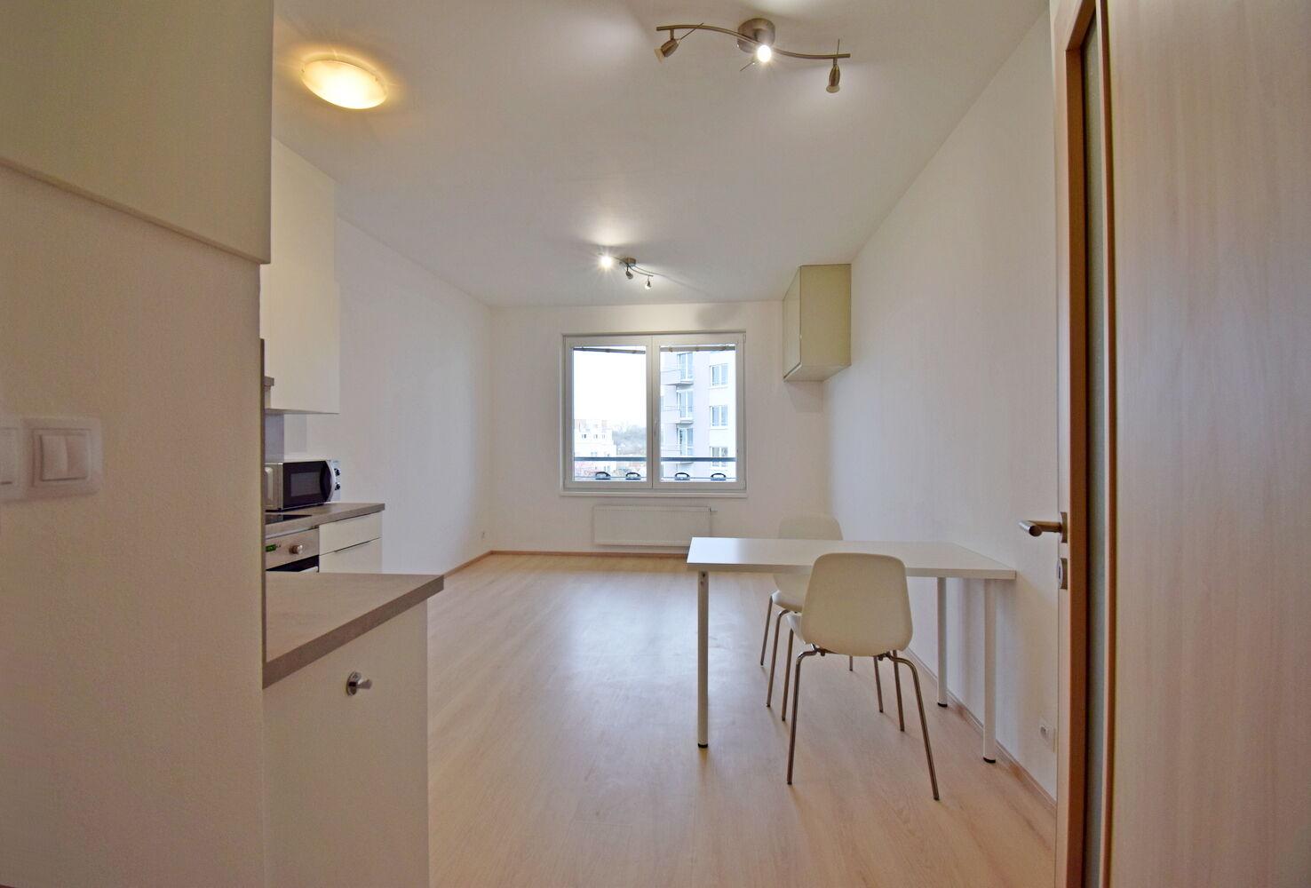 Krásný a prostorný 1+kk 30 m2  v novostavbě u Lesoparku Letňany