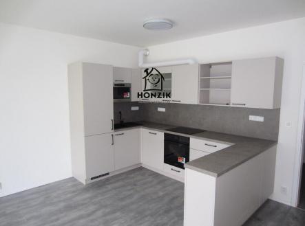 Pronájem bytu, 2+kk, 68 m²