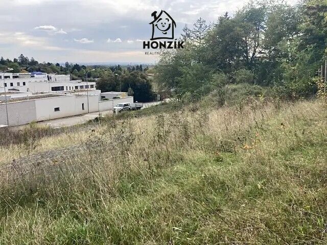 Prodej stavebního pozemku 969 m2 Podholí, Praha - Lysolaje