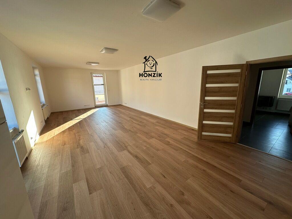 Byt 4+kk, Štěchovice, Praha - západ, ul. Hlavní