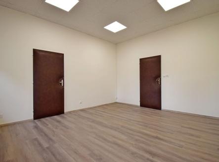 Pronájem kanceláře, 104 m²