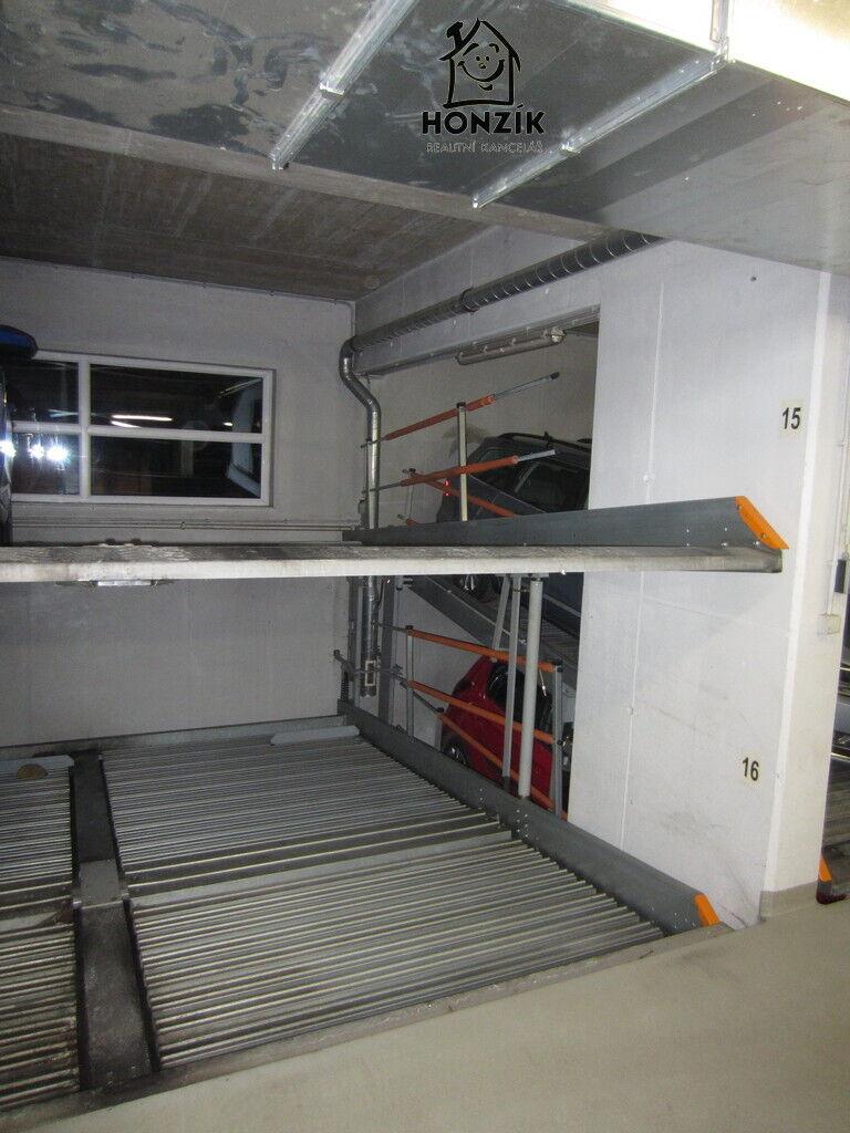 Garážové stání, Praha 4 Háje, ul. Štichova