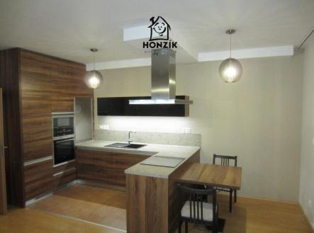 Pronájem bytu, 2+kk, 57 m²