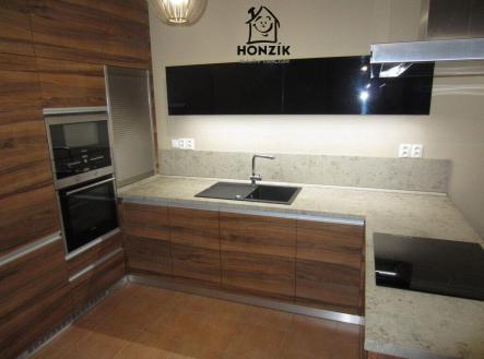 Pronájem bytu, 2+kk, 57 m²