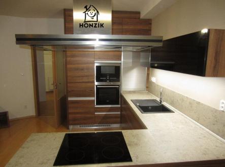 Pronájem bytu, 2+kk, 57 m²