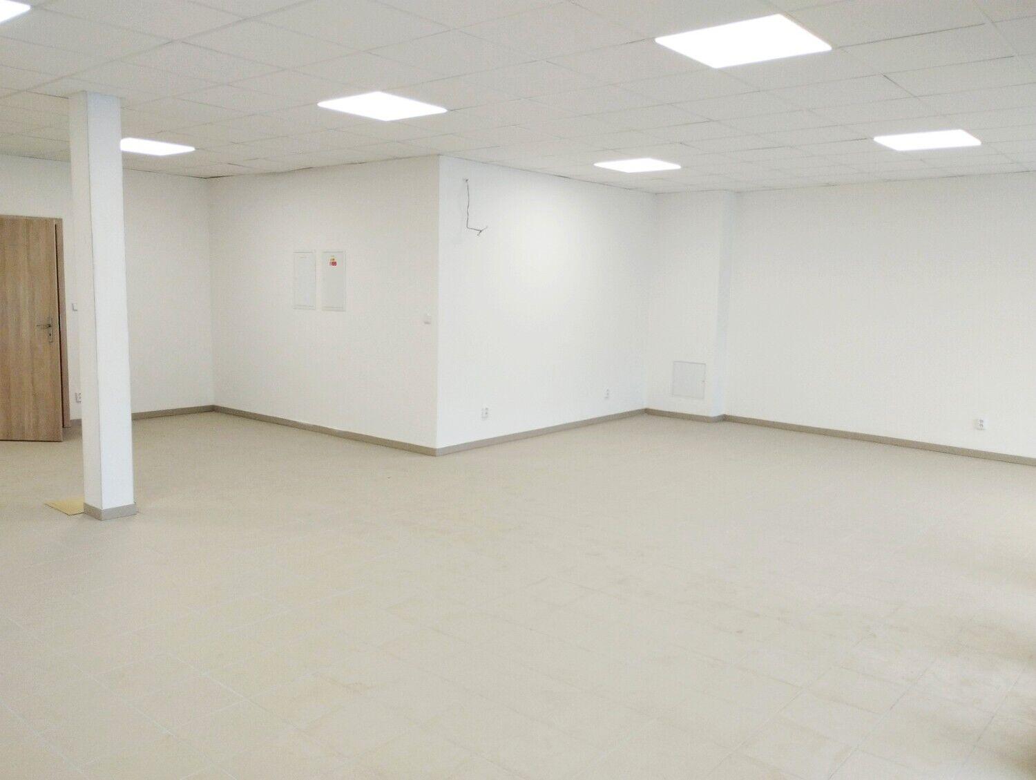 Obchodní prostory 88 m2 v novostavbě, Poděbrady