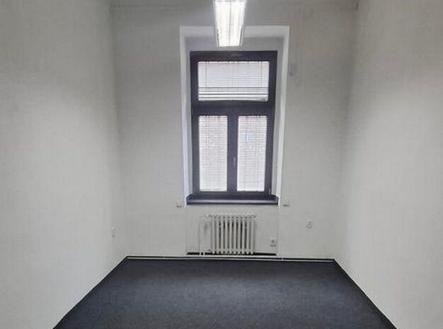 Pronájem kanceláře, 64 m²