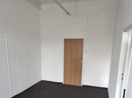 Pronájem kanceláře, 64 m²