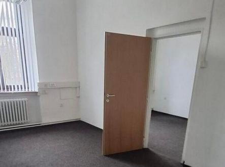 Pronájem kanceláře, 64 m²
