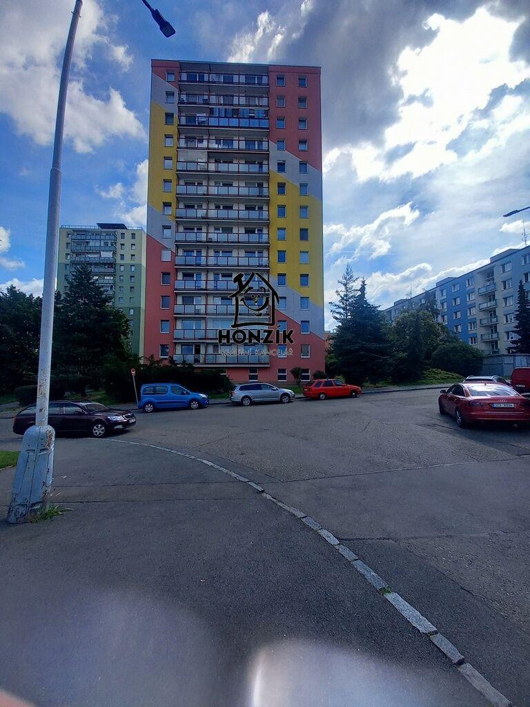 Byt 2+1/B, Praha 10 Hostivař, ul. U dvojdomů