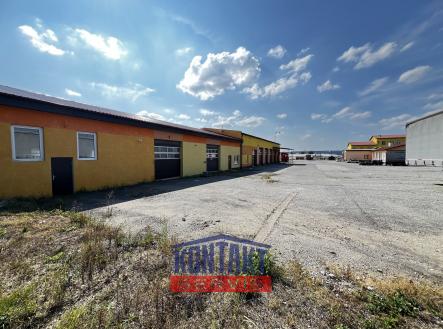 Pronájem komerčního objektu, sklad, 1 013 m²