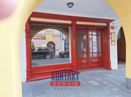 Pronájem obchodní prostor, 177 m²