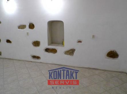 Pronájem obchodní prostor, 81 m²