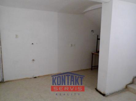 Pronájem obchodní prostor, 81 m²