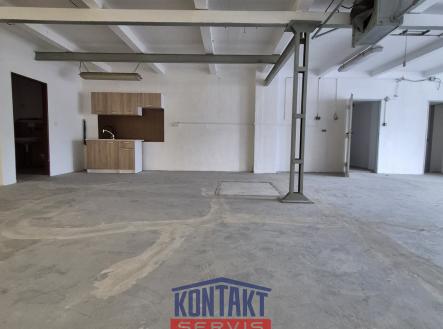 Pronájem komerčního objektu, sklad, 216 m²