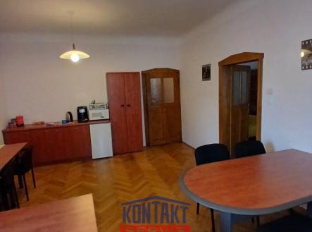 Pronájem kanceláře, 56 m²