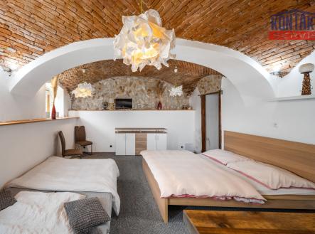 Pronájem bytu, 1+kk, 47 m²