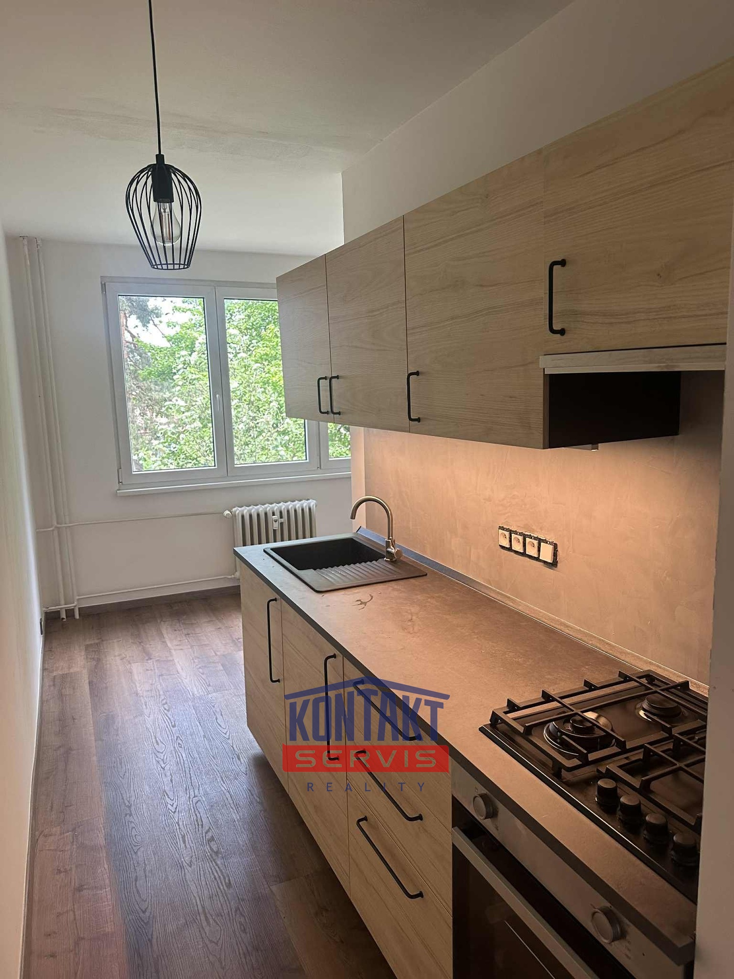 5ef6c18d-ffd5-4248-a79f-ab979ee3b600