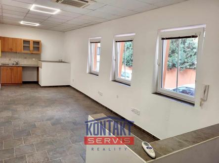 Pronájem kanceláře, 35 m²