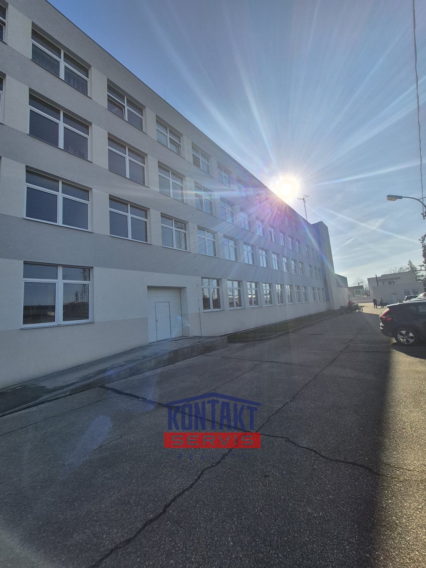 20260227_101232_resized