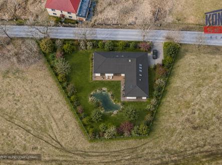 Prodej pozemku pro bydlení, 1 821 m²