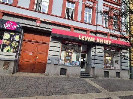 Pronájem obchodní prostor, 212 m²