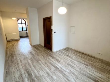Pronájem bytu, 1+kk, 36 m²