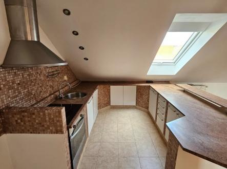 Pronájem bytu, 3+kk, 95 m²