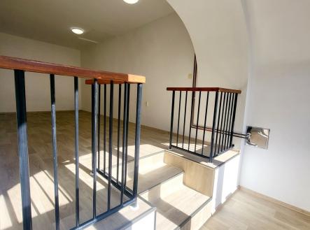 Pronájem bytu, 2+1, 86 m²