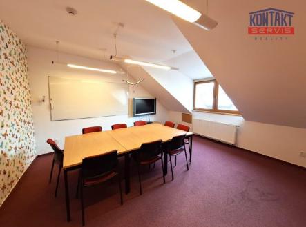 Pronájem kanceláře, 27 m²