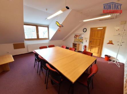 Pronájem kanceláře, 27 m²