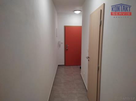 Pronájem bytu, 1+kk, 33 m²