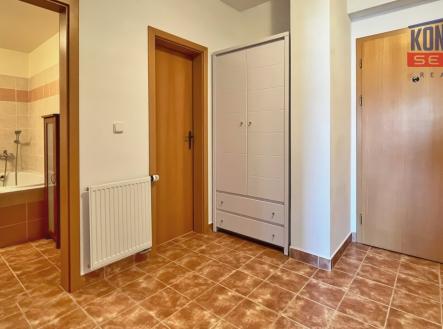 Pronájem bytu, 2+kk, 64 m²