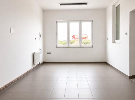 Pronájem komerčního objektu, sklad, 466 m²