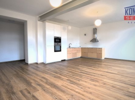 Pronájem bytu, 3+1, 85 m²