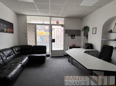 Pronájem obchodní prostor, 55 m²