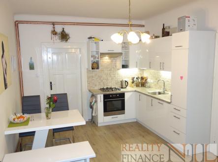 Pronájem bytu, 3+kk, 69 m²