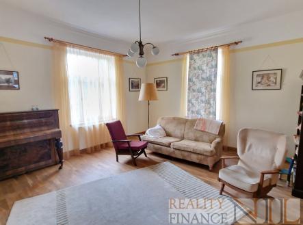 Pronájem domu/vily, 400 m²