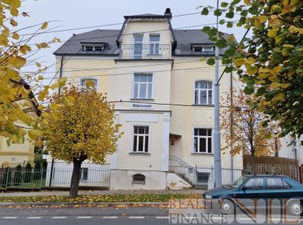 Pronájem domu/vily, 400 m²