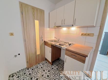 Pronájem bytu, 1+kk, 21 m² obrázek