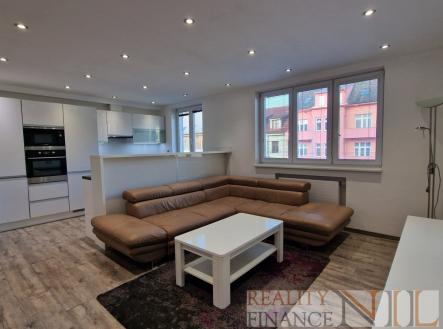 Pronájem bytu, 3+kk, 85 m²